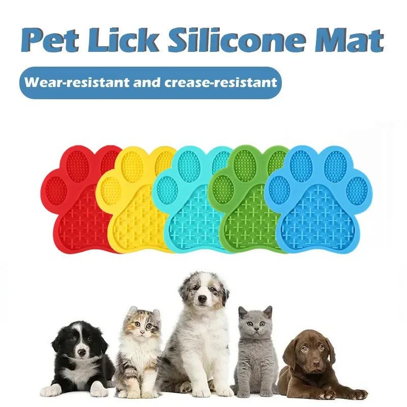 Tapis de Léchage Patte en Silicone pour Chien – Distraction & Slow Feeder
